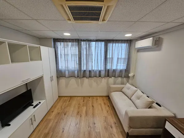 Renovated 29 m² Apartment with One Bedrooms for Sale in Vardaris - Lahanokipi, Thessaloniki Center — photo 2