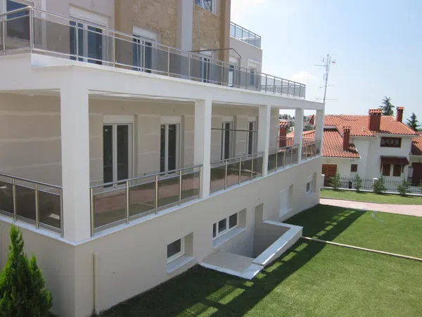 250 m² Villa with Five Bedrooms for Sale in Panorama Thessaloniki, Thessaloniki Eastern Suburbs — photo 4
