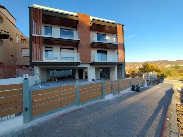 Two-Bedroom Apartment for Sale in Polichni, Thessaloniki Western Suburbs