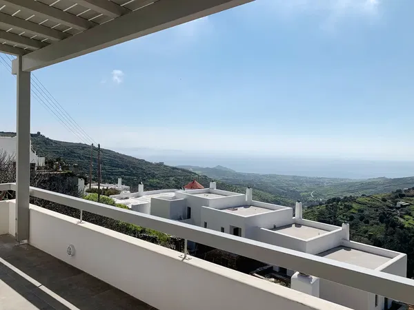 Sea View 121 m² Villa with Two Bedrooms for Sale in Tinos, Cyclades — photo 3
