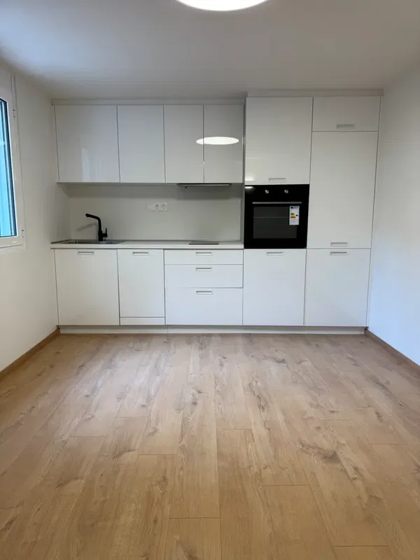 40 m² Renovated One-Bedroom Apartment for Sale in Glyfada, Athens Southern suburbs — photo 5