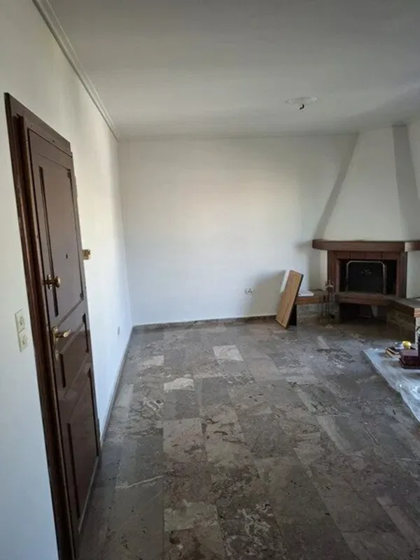 90 m² Apartment with Two Bedrooms for Sale in Neo Irakleio Athens, Athens Northern suburbs — photo 4