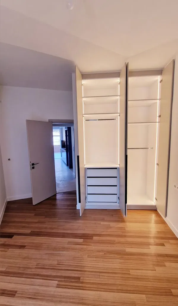 97 m² Three-Bedroom Apartment for Sale in Center Athens, Athens Center — photo 4