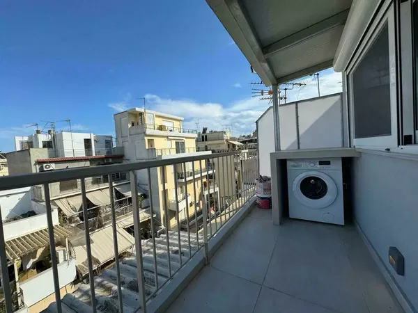 21 m² Sea-View One-Bedroom Apartment for Sale in Piraeus, Piraeus Suburbs — photo 4