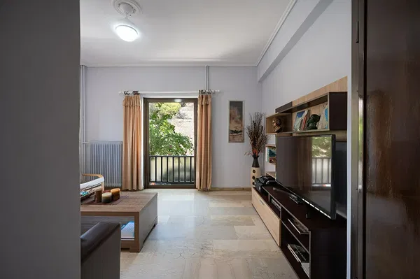 50 m² Renovated One-Bedroom Apartment for Sale in Athens Historical Center, Athens Center — photo 2