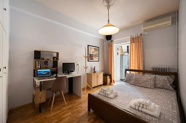 50 m² Renovated One-Bedroom Apartment for Sale in Athens Historical Center, Athens Center — photo 5