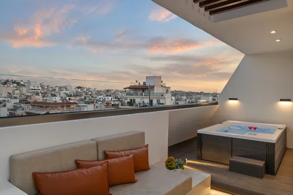 Two-Bedroom Renovated Apartment for Sale in Koukaki - Makrigianni, Athens Center — photo 2