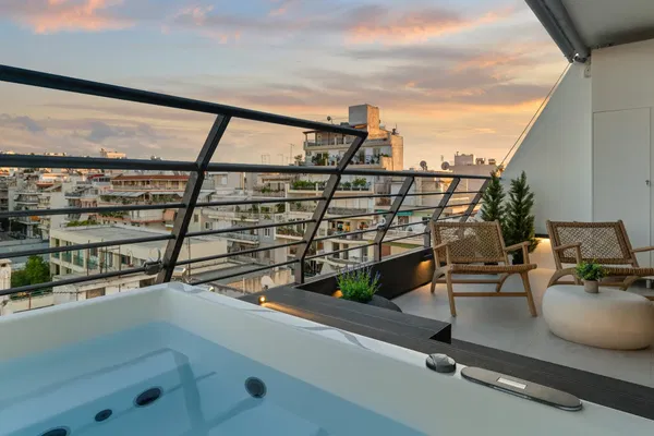 Two-Bedroom Renovated Apartment for Sale in Koukaki - Makrigianni, Athens Center — photo 3
