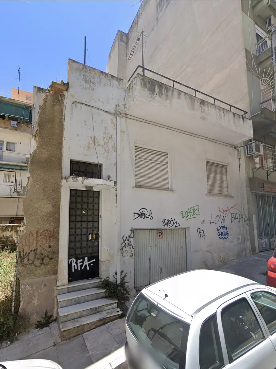 82 m² Villa with Two Bedrooms for Sale in Neos Kosmos, Athens Center