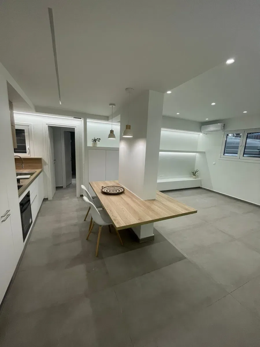 52 m² Renovated One-Bedroom Apartment for Sale in Ampelokipoi, Athens Center
