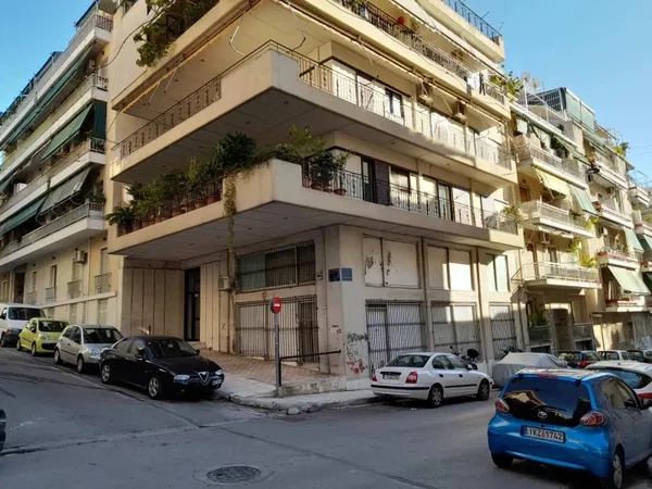107 m² Three-Bedroom Apartment for Sale in Gyzi - Pedion Areos, Athens Center
