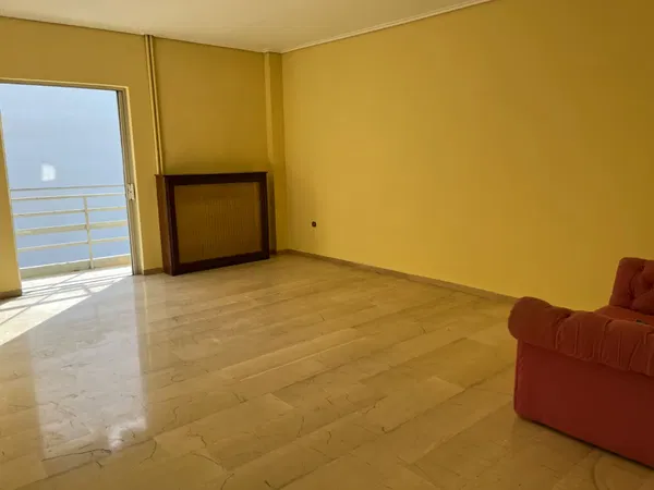 83 m² Two-Bedroom Apartment for Sale in Neos Kosmos, Athens Center