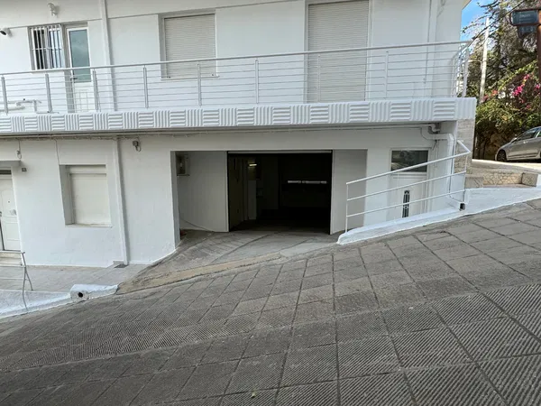 Renovated 78 m² Apartment with Two Bedrooms for Sale in Dafni, Athens Southern suburbs — photo 3