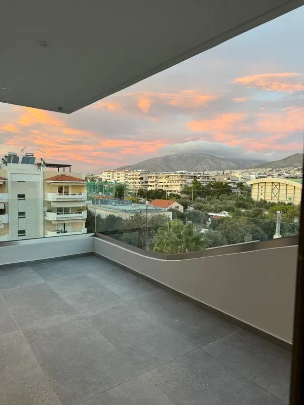 130 m² Apartment with Four Bedrooms for Sale in Glyfada, Athens Southern suburbs — photo 2
