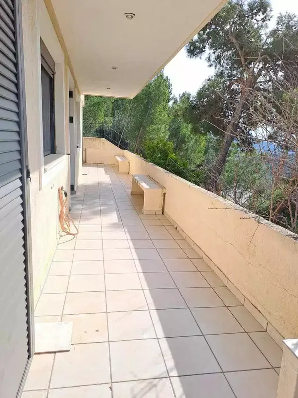 210 m² Five-Bedroom Villa for Sale in Rafina, Rafina - Pikermi — photo 5