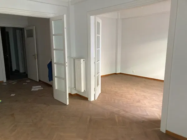 114 m² Three-Bedroom Apartment for Sale in Exarchia - Neapoli, Athens Center