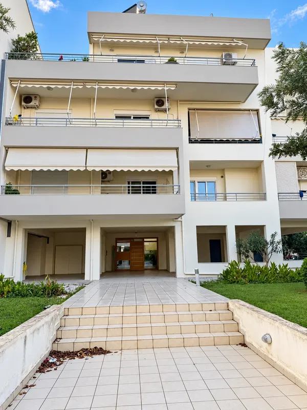 Sea-View 85 m² Apartment with Two Bedrooms for Sale in Lentariana, Chania
