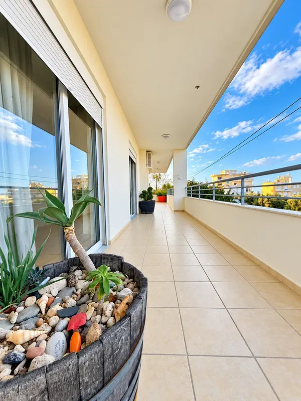 Sea-View 85 m² Apartment with Two Bedrooms for Sale in Lentariana, Chania — photo 3