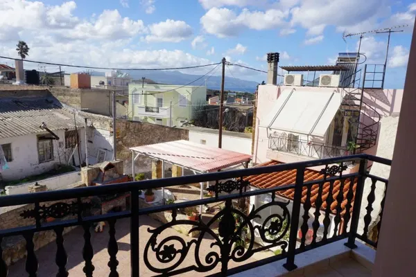 Six-Bedroom Villa for Sale in Pirgos Psilonerou, Platanias — photo 2