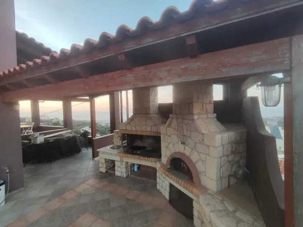 Six-Bedroom Renovated Villa for Sale in Maroulas, Rethymnon — photo 4