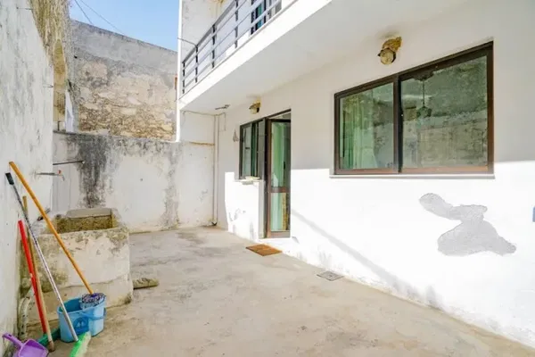 174 m² Three-Bedroom Villa for Sale in Rethymnon