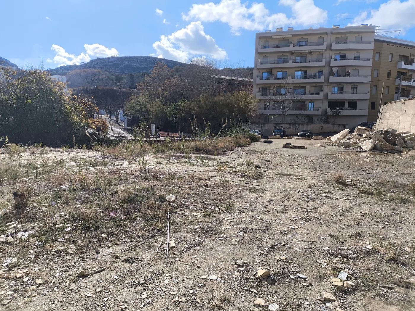 2,465 m² Plot of Land for Sale in Rethymnon