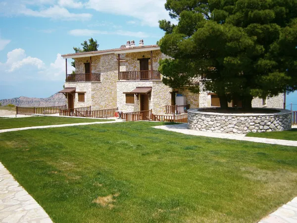 Three-Bedroom Villa for Sale in Kalavryta, Achaia — photo 4