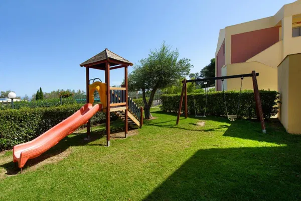 3700 m² Hotel for Sale in Corfu, Ionian Islands — photo 2