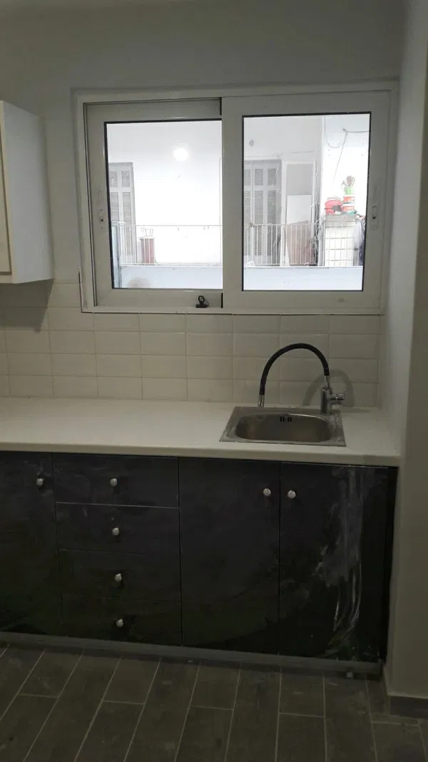 Renovated 29 m² Apartment with One Bedrooms for Sale in Gyzi - Pedion Areos, Athens Center — photo 4