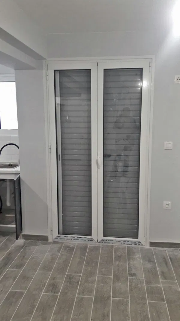 Renovated 29 m² Apartment with One Bedrooms for Sale in Gyzi - Pedion Areos, Athens Center