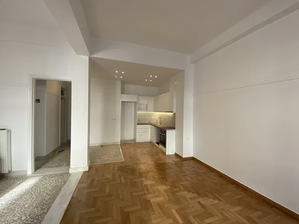 Renovated 134 m² Apartment with Three Bedrooms for Sale in Dafni, Athens Southern suburbs — photo 2