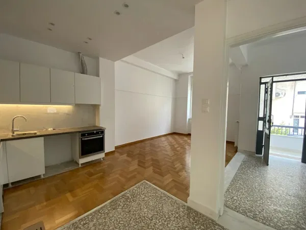 Renovated 134 m² Apartment with Three Bedrooms for Sale in Dafni, Athens Southern suburbs — photo 5