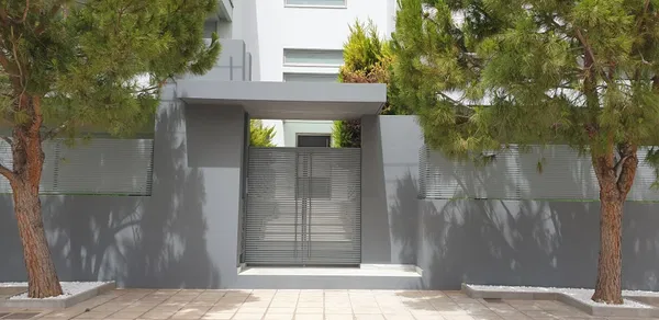 189 m² Four-Bedroom Apartment for Sale in Glyfada, Athens Southern suburbs