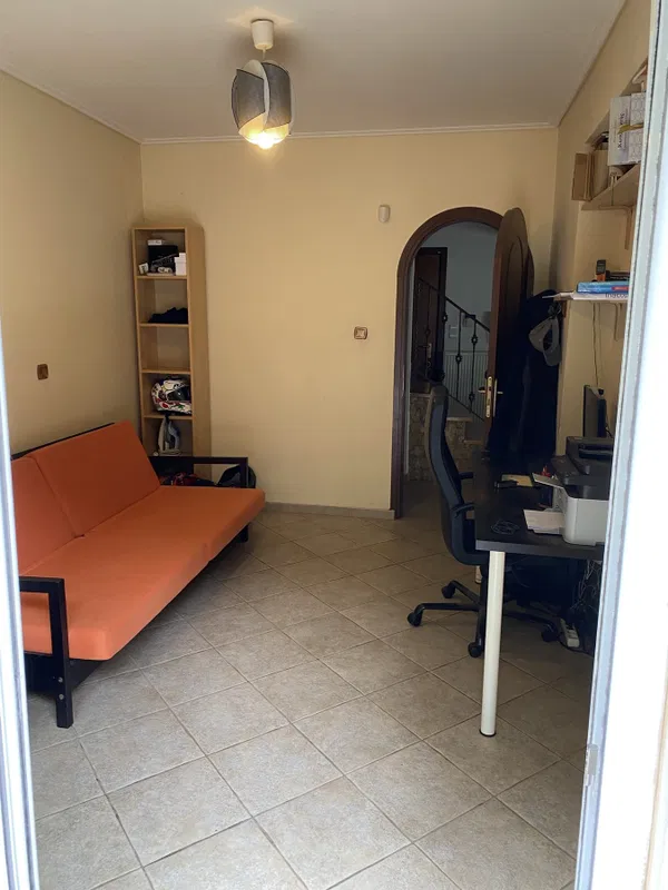 Four-Bedroom Renovated Apartment for Rent in Vyronas, Athens Eastern Suburbs — photo 5