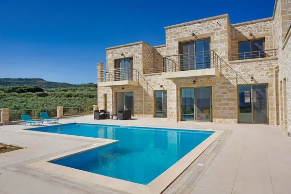 Seafront Hotel for Sale in Kissamos, Chania — photo 3