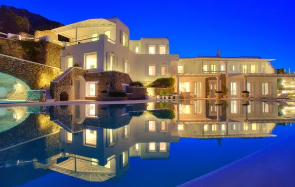 Sea-View 650 m² Villa with Seven Bedrooms for Sale in Mykonos, Cyclades — photo 5