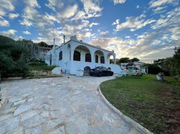 Two-Bedroom Renovated Villa for Sale in Markopoulo, Attica
