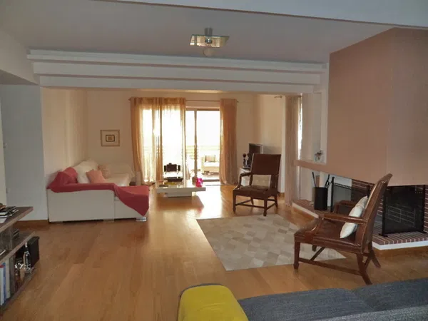 210 m² Three-Bedroom Apartment for Sale in Glyfada, Athens Southern suburbs — photo 3