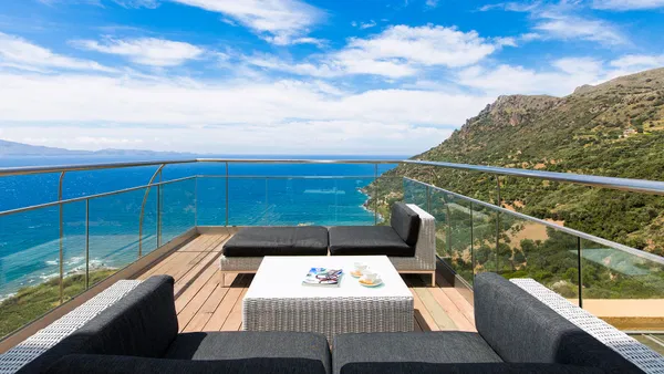 Sea View Four-Bedroom Villa for Sale in Kolymbari, Platanias — photo 3