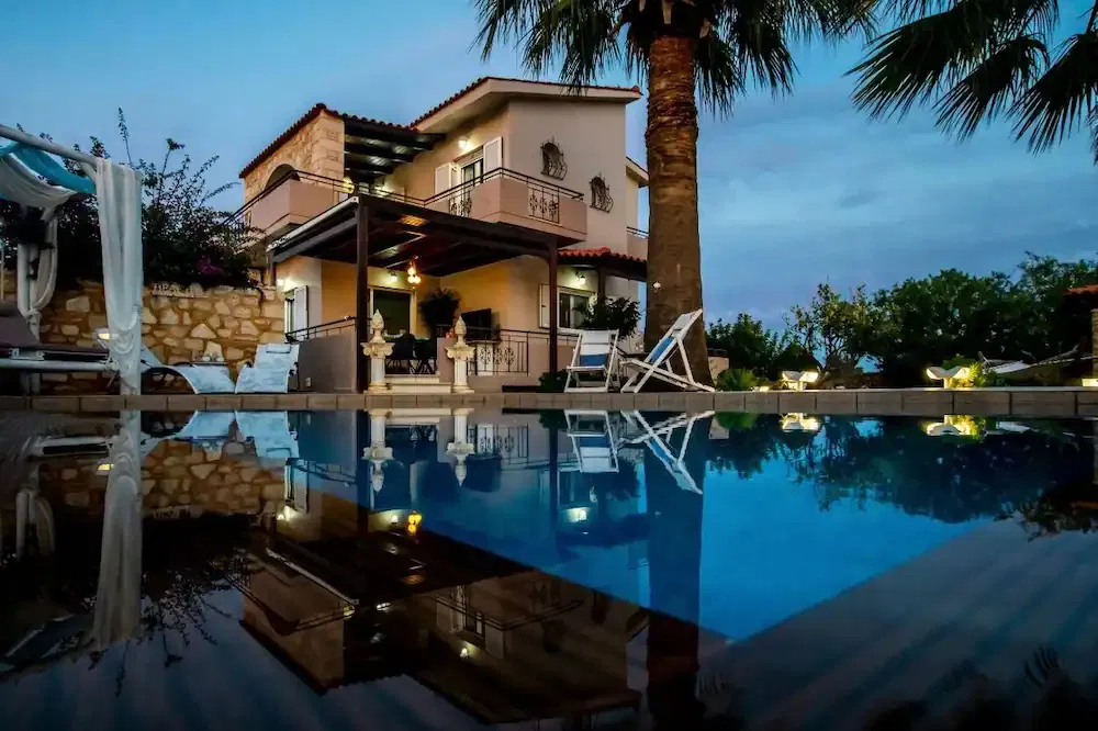 Three-Bedroom Villa for Sale in Kampani, Chania
