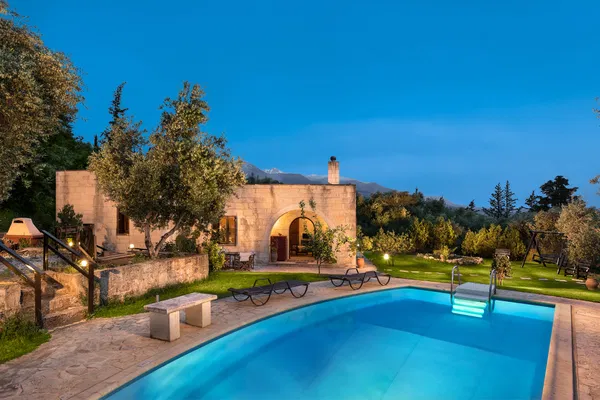Sea View Two-Bedroom Villa for Sale in Apokoronas, Chania