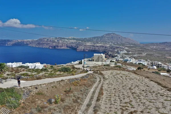 2,200 m² Plot of Land for Sale in Santorini, Cyclades — photo 3