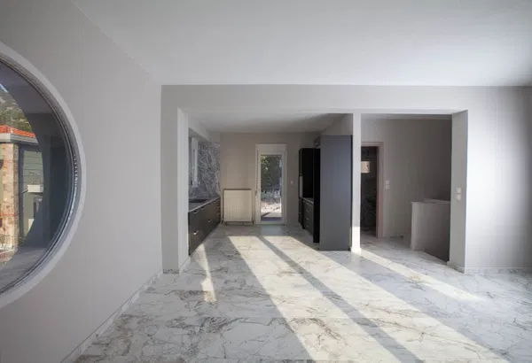 135 m² Villa with Three Bedrooms for Sale in Pylaia - Chortiatis, Thessaloniki Eastern Suburbs — photo 3