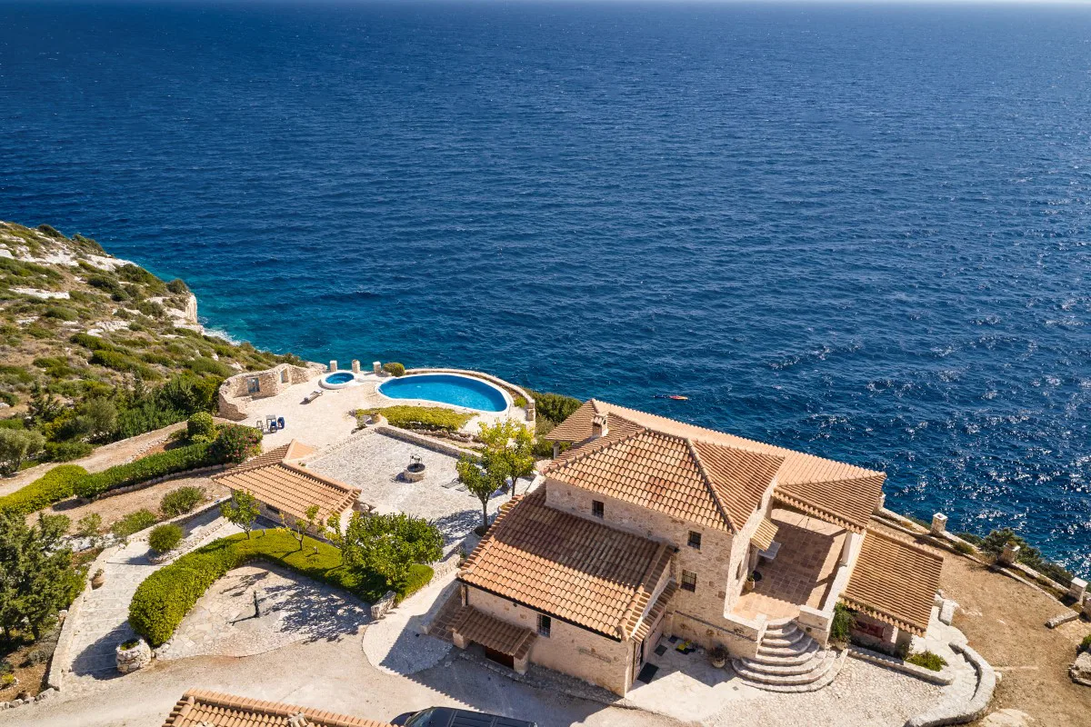 42000 m² Sea-View Hotel for Sale in Zakynthos, Ionian Islands