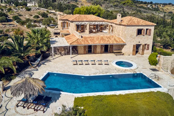 42000 m² Sea-View Hotel for Sale in Zakynthos, Ionian Islands — photo 2