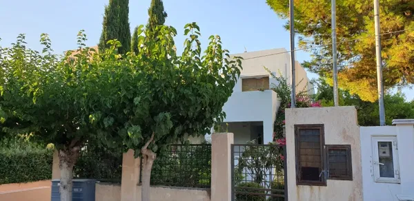 Three-Bedroom Renovated Villa for Sale in Markopoulo, Attica