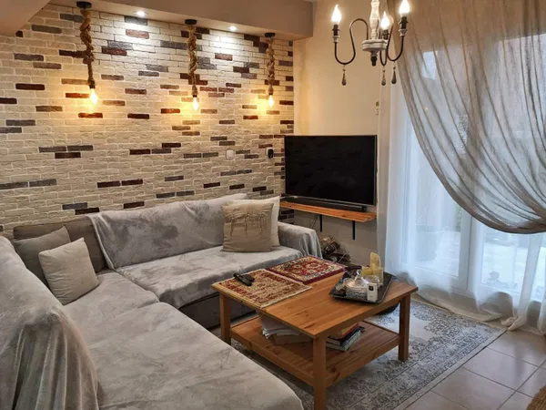 70 m² Two-Bedroom Apartment for Sale in Chalandri, Athens Northern suburbs — photo 4