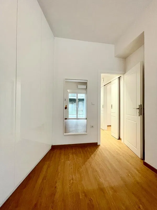 Two-Bedroom Apartment for Sale in Koukaki - Makrigianni, Athens Center — photo 5