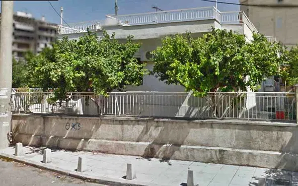 Seafront 102 m² Villa with Two Bedrooms for Sale in Alimos, Athens Southern suburbs — photo 3