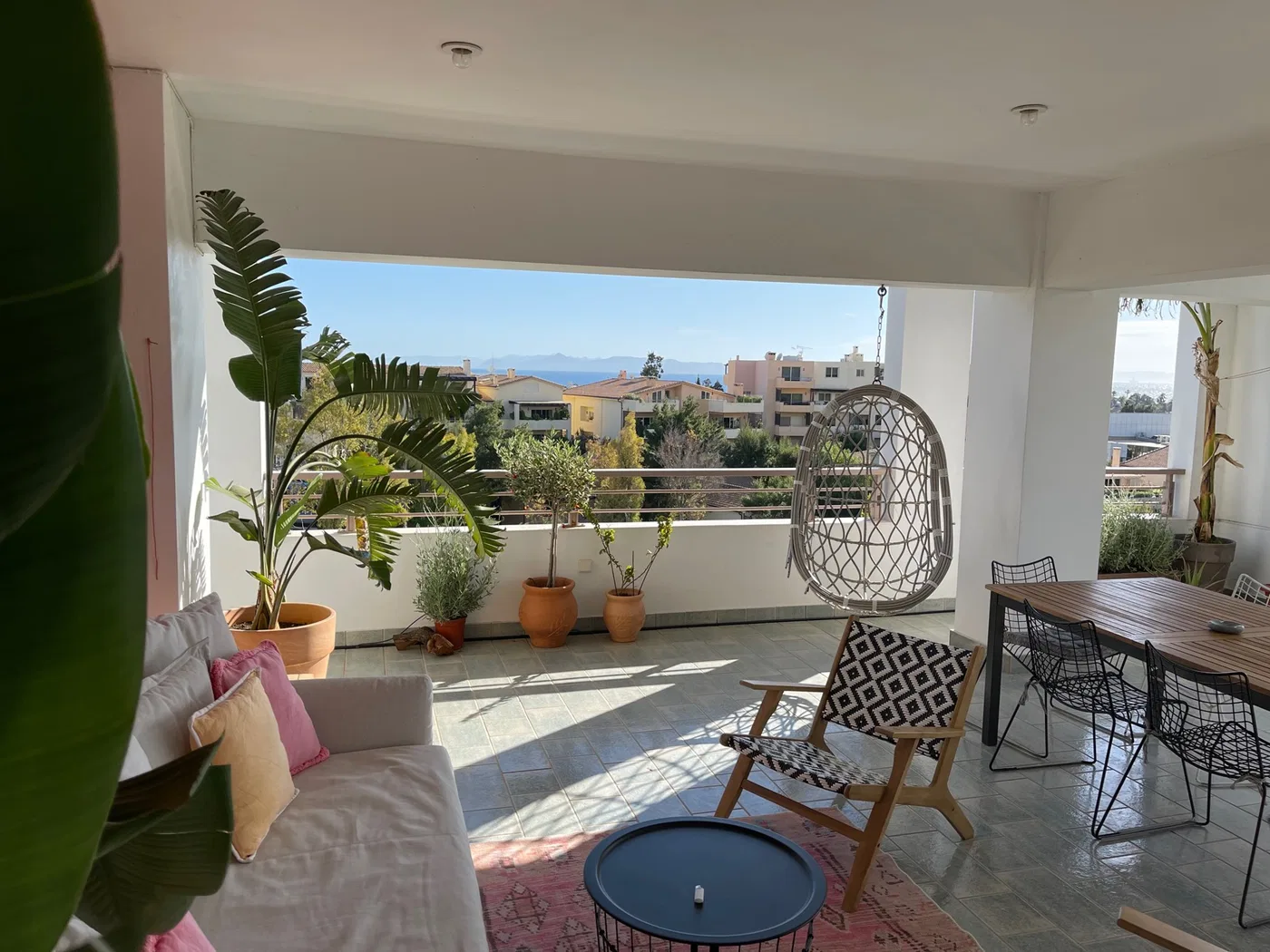 Sea View 170 m² Apartment with Three Bedrooms for Sale in Glyfada, Athens Southern suburbs